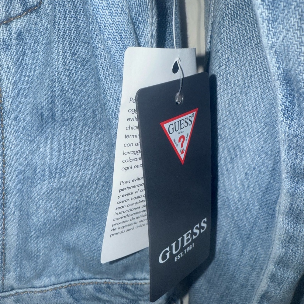 New GUESS
Women's Cotton Kenia Button-Front Denim Dress - Picture 7 of 10